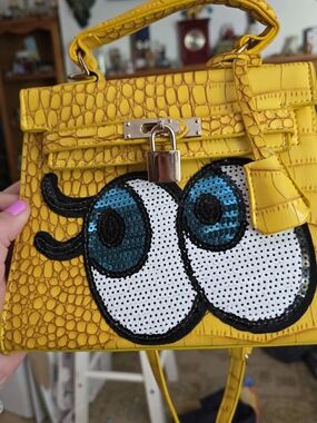 Winky Eye or SpongeBob Cross body bag purse Yellow